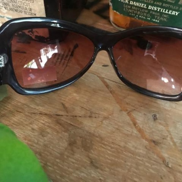 BETSEY JOHNSON Chestnut Brown  UV Sunglasses 33 main image 7